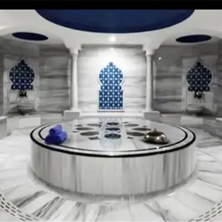 Mrt Suits Apartment *